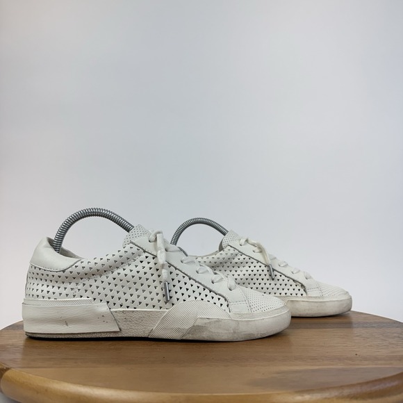 Womens Dolce Vita Zina 360 White Perforated Leather Low Slip On Sneakers Size 8 - Picture 1 of 8